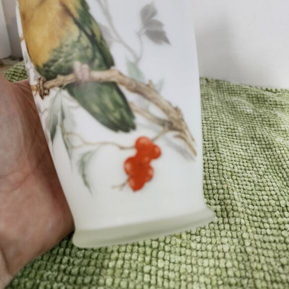 Vintage Satin Glass Vase with Parrot Bird Design Gold Rim 8.5" - Picture 4 of 9